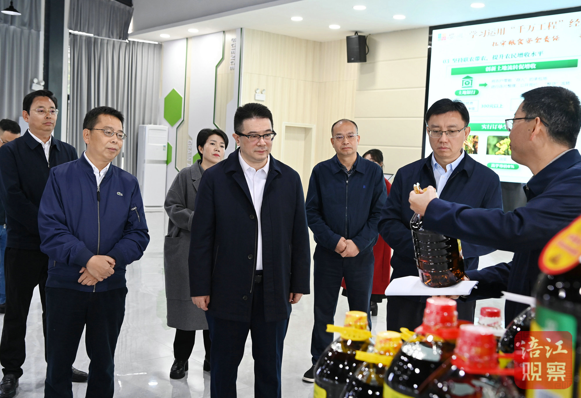 2024年11月10日，李云赴安州調(diào)研學(xué)習(xí)運(yùn)用“千萬工程”經(jīng)驗10  張莉 攝.jpg